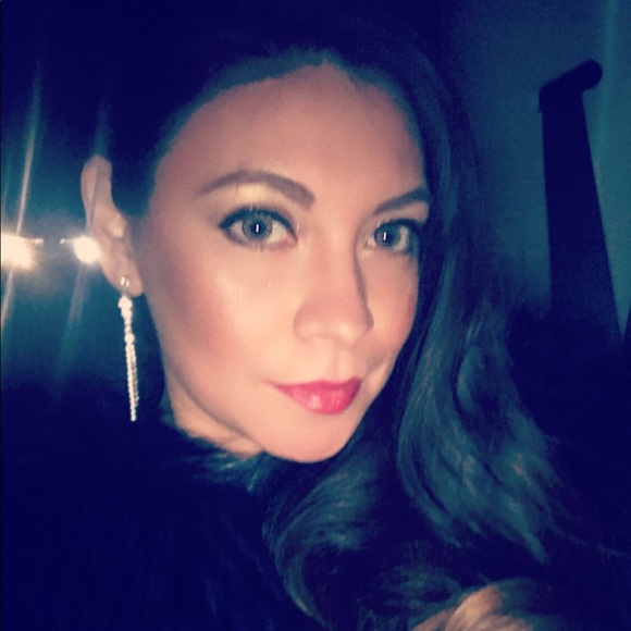 Meet your Posher, Berenice - Picture 2 of 2